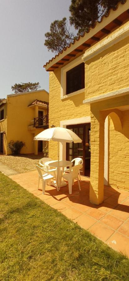 Pino Dorado Aparthotel Manantiales Bagian luar foto