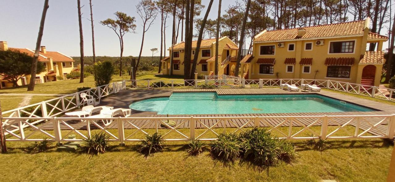 Pino Dorado Aparthotel Manantiales Bagian luar foto